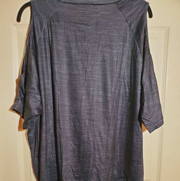 NWOT Black open shoulder top - Picture 3 of 7